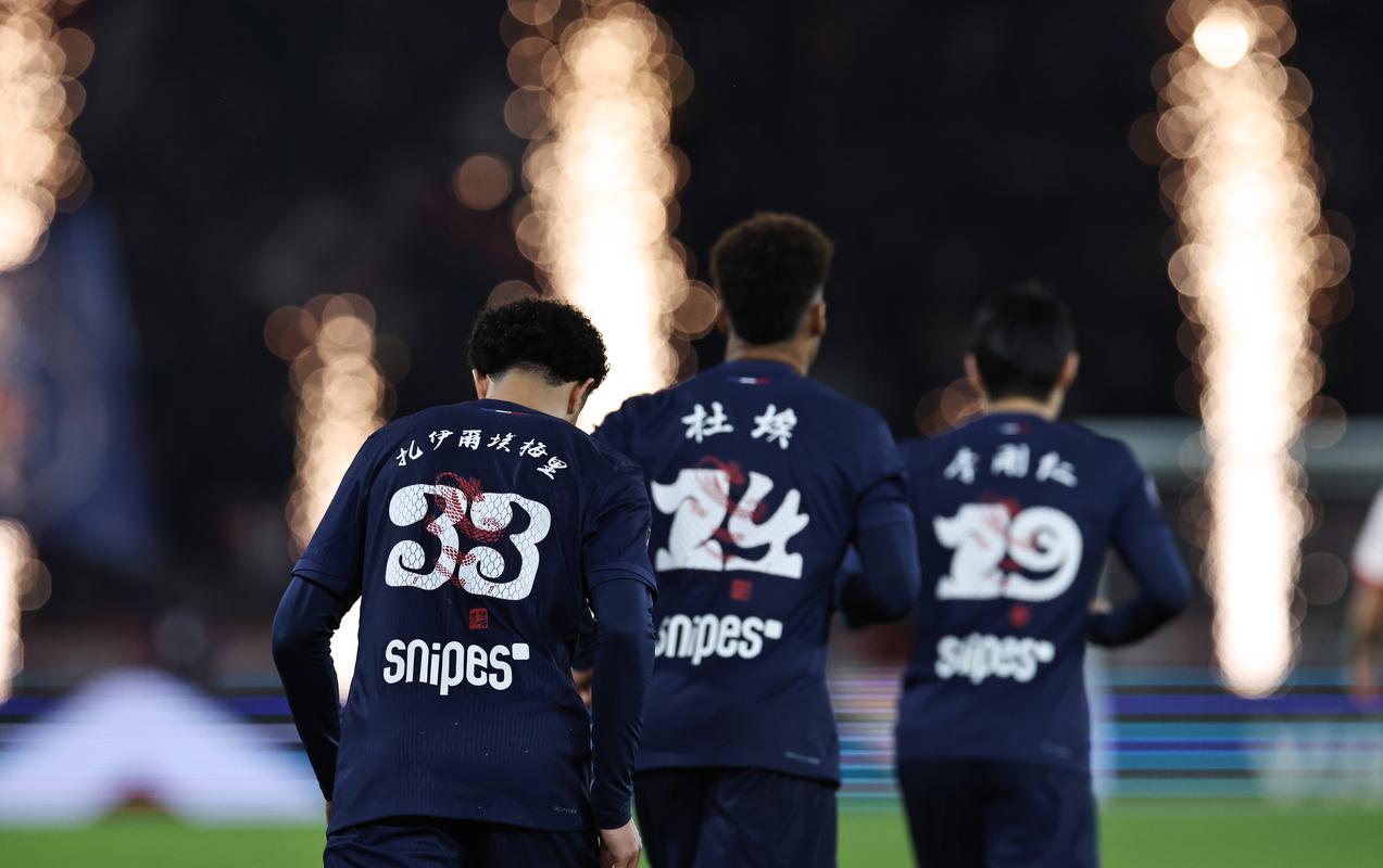 TA分析3-4-3阵型：从链式防守到战术万花筒，攻守易形的现代解法（TA深度解析3-4-3：从链式防守到战术万花筒，攻守随形的现代范式）